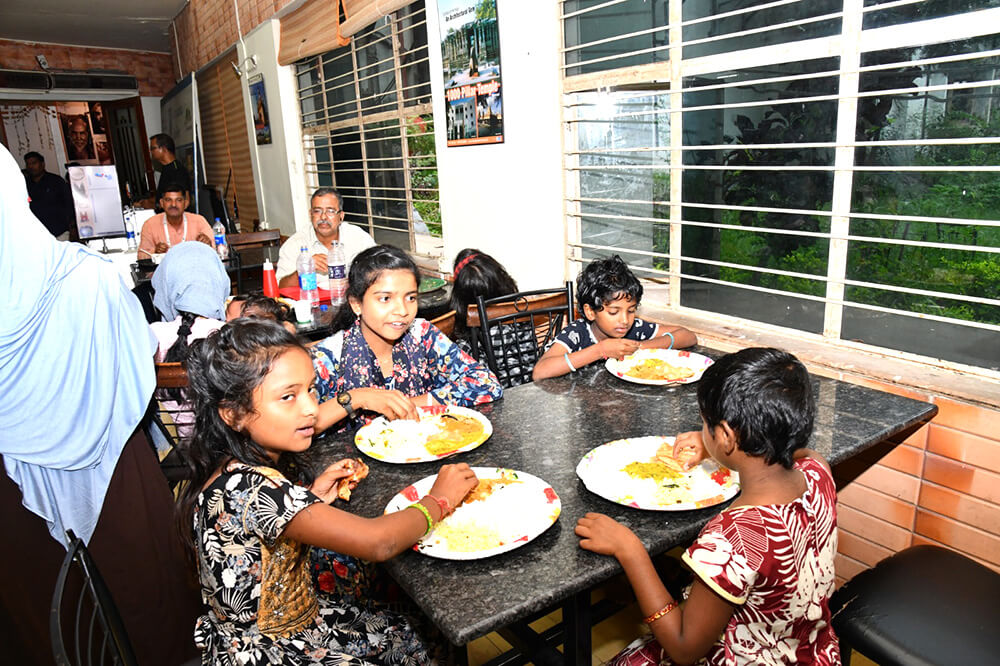 Visit of underprivileged Children